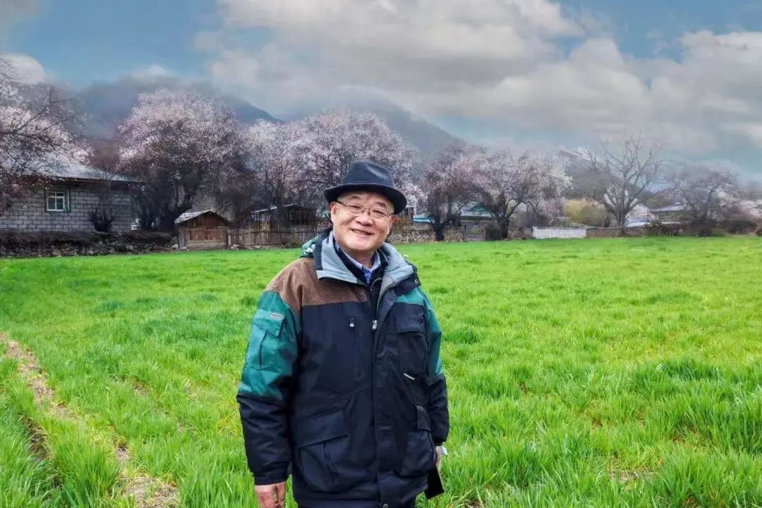 五一特辑 | 行遍千山仍仰首—金熊猫奖特级导游赵旭望